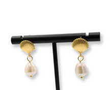 Load image into Gallery viewer, Conchita Earrings