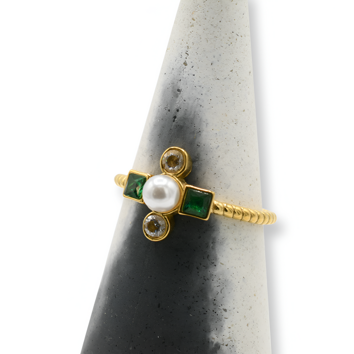 Mini Anastasia Ring