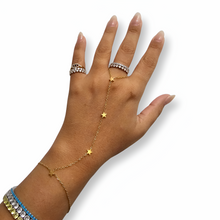 Load image into Gallery viewer, Estrellita Hand Chain Bracelet