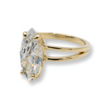 Load image into Gallery viewer, Marquise Clear Ring / Anillo ( Oro 10k )