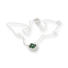 Load image into Gallery viewer, Little Green Flower Necklace ( Plata )