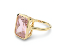 Load image into Gallery viewer, Pink Ring  ( Oro 10K )