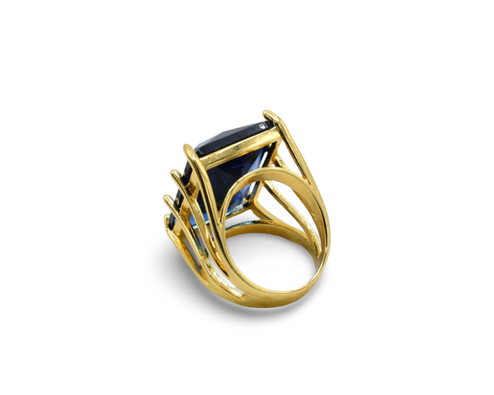 Explicit Sapphire Ring / Anillo