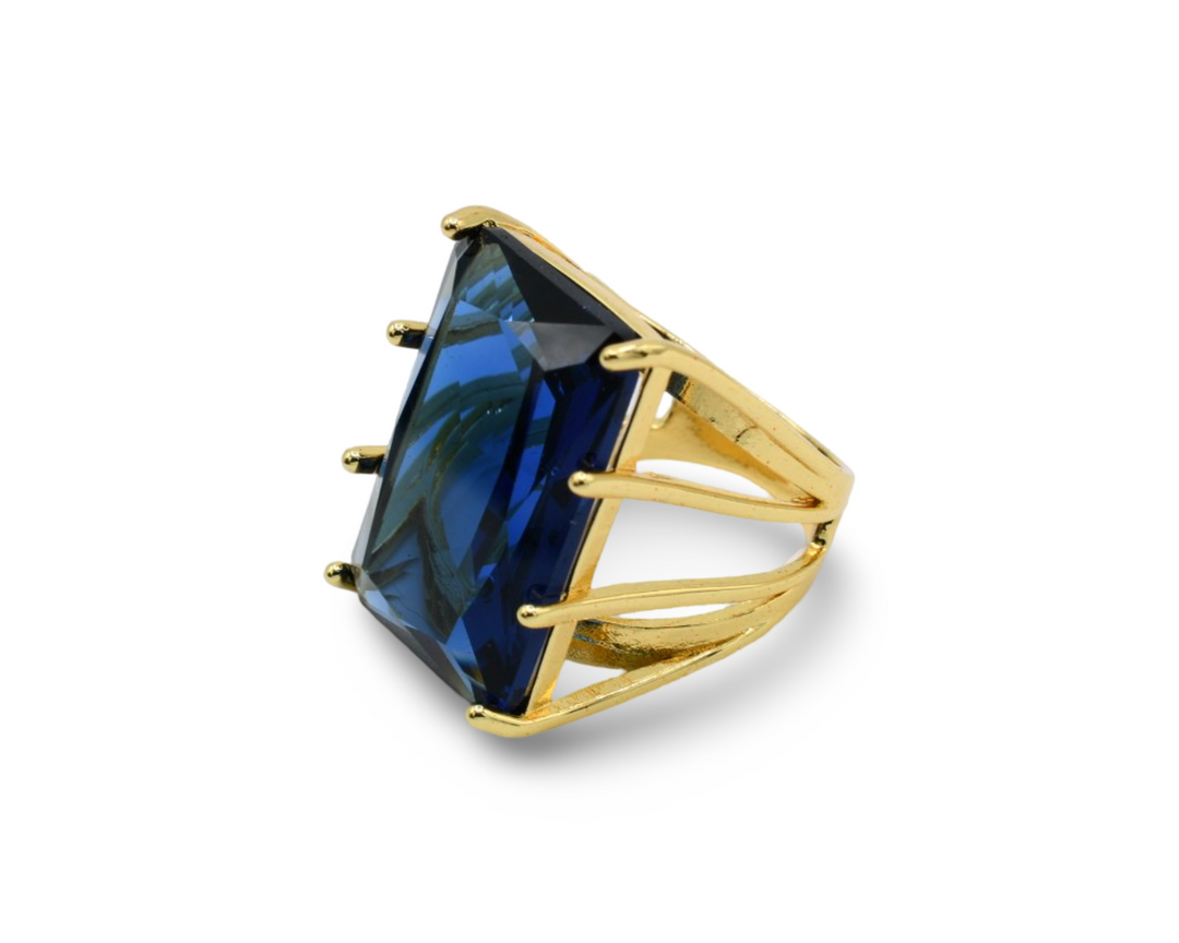 Explicit Sapphire Ring / Anillo