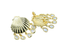 Load image into Gallery viewer, Dangling Shell Earrings