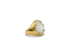 Load image into Gallery viewer, Mother Pearl Ring / Anillo