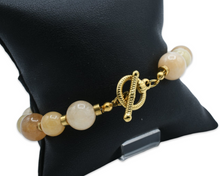 Load image into Gallery viewer, Cream Natural Quartz Bracelet