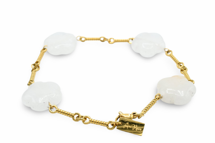 Natural Flower Stone Bracelet Clear / White