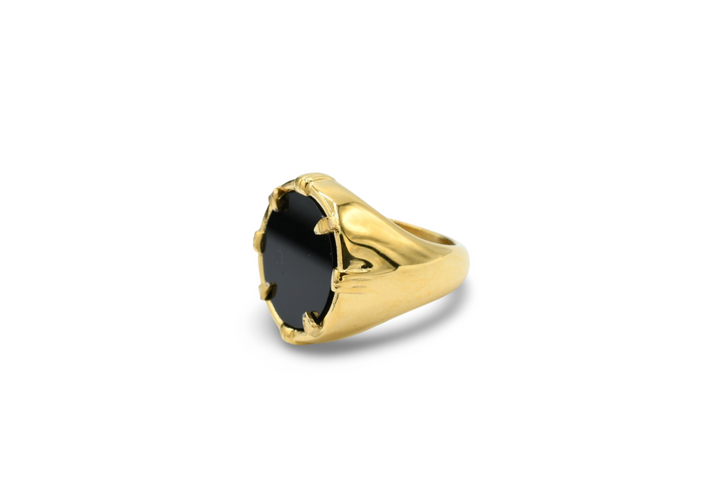 Black Medallion Ring / Anillo