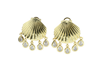 Load image into Gallery viewer, Dangling Shell Earrings
