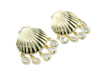 Load image into Gallery viewer, Dangling Shell Earrings