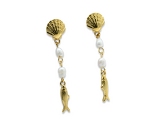 Load image into Gallery viewer, Pearl Earrings