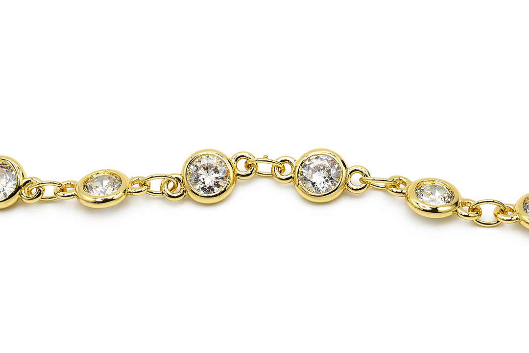 The Wonderful Long Necklace