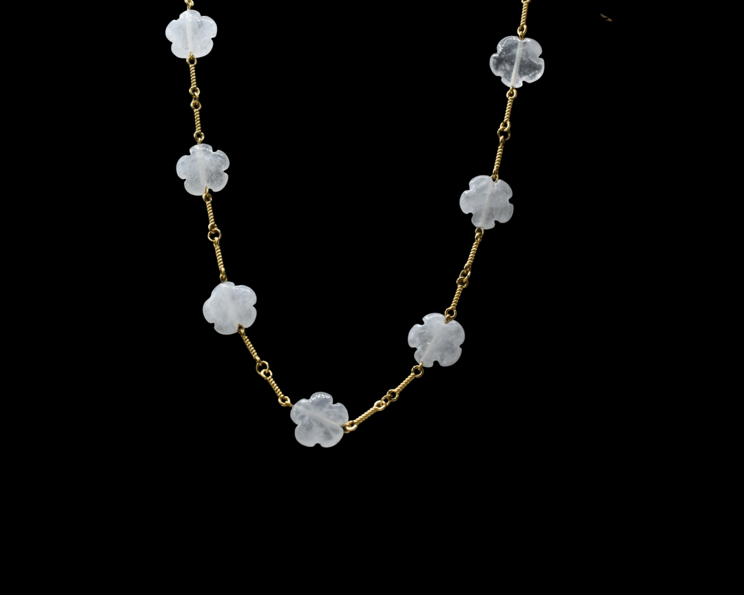 Natural Flower Stone Necklace Clear / White