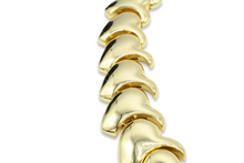 Load image into Gallery viewer, Heart Choker