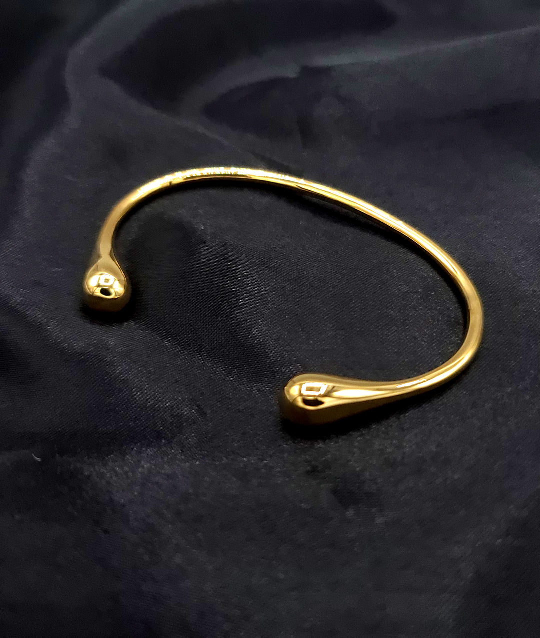 Tear Drop Bangle