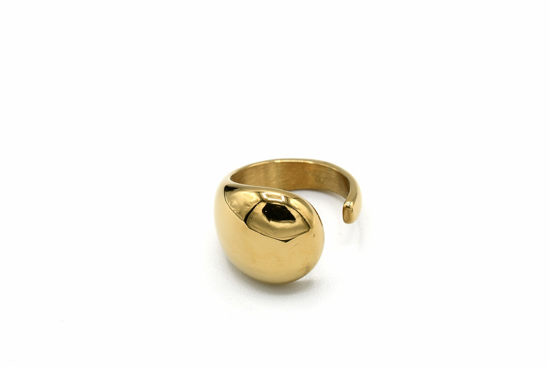 Gold Drop Ring / Anillo