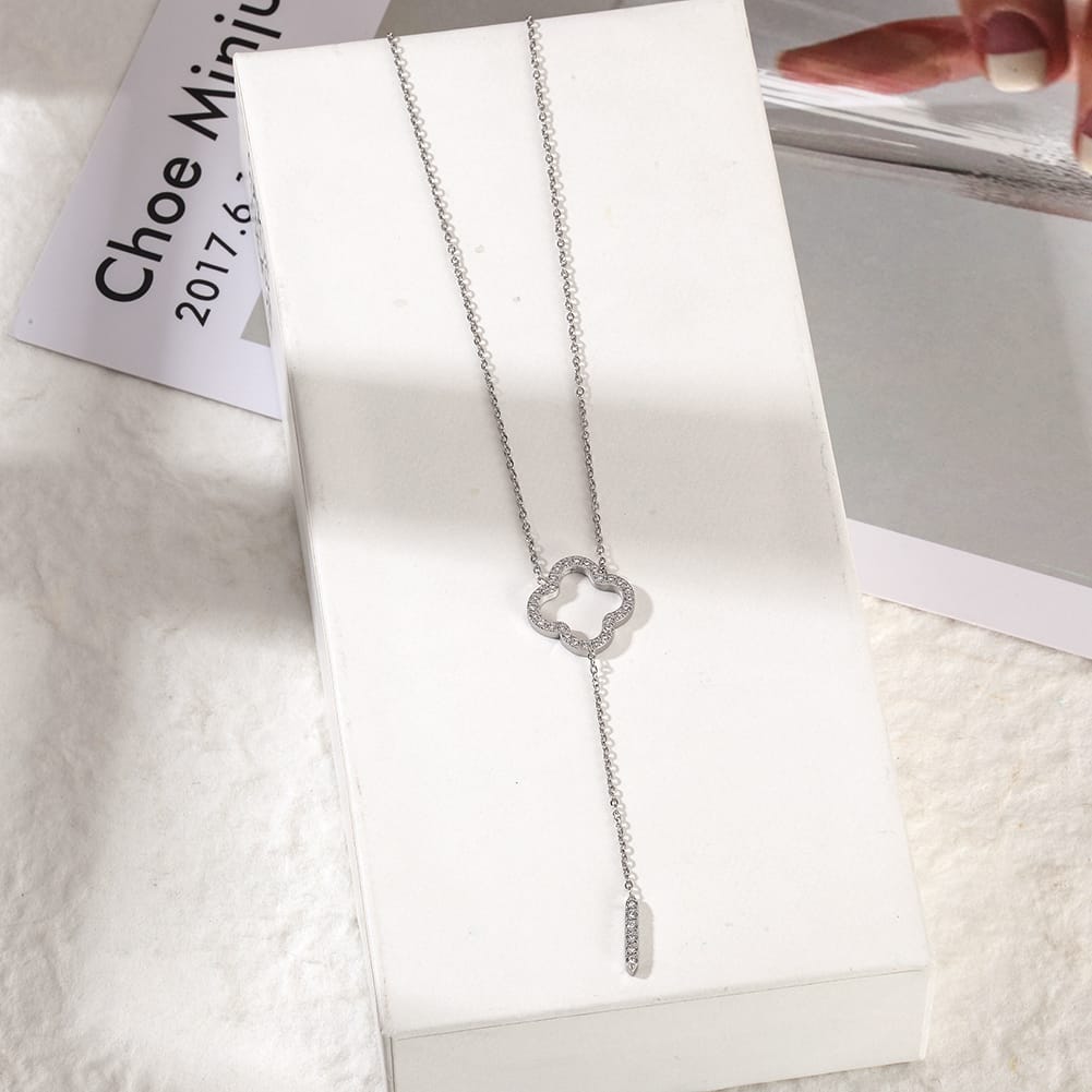 Diamond Clover Necklace